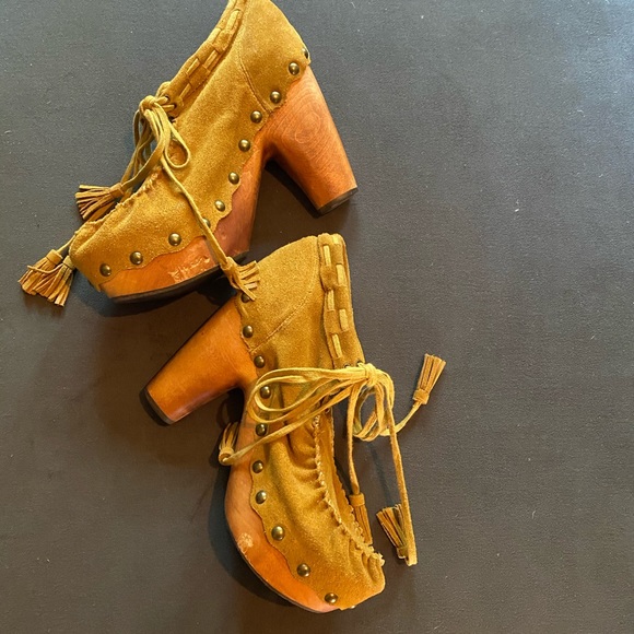 SOLD💔FLOGG mustard suede Demi wooden platform shoe 8.5 - Picture 2 of 11